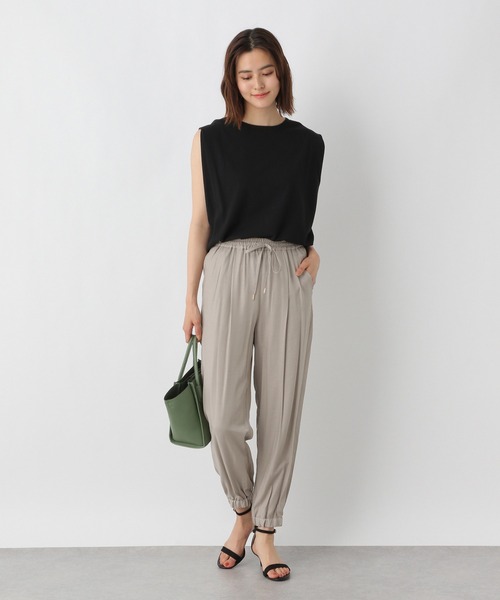 LEPSIM（レプシィム）の「タックインスリーブプルオーバー　949212（Tシャツ/カットソー・レディース・ライトブルー/ブラック/グレイッシュベージュ・FREE）」の9枚目の写真