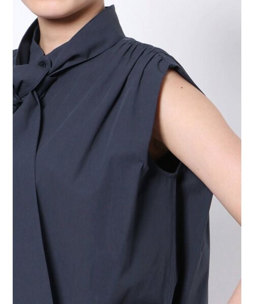 LAGUNAMOON（ラグナムーン）の「タックショルダーボウタイブラウス（シャツ/ブラウス・レディース・ホワイト/ベージュ/ネイビー・FREE）」の7枚目の写真