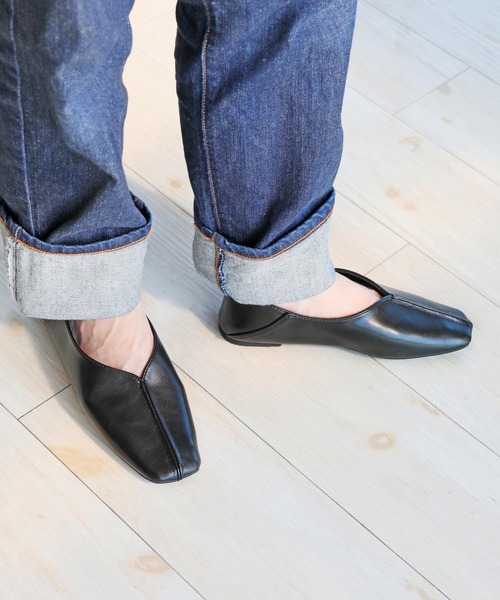 RiiiKa（リーカ）の「【RiiiKa/リーカ】センターステッチシューズ（パンプス・レディース・アイボリー/ブラック/ライトブラウン・LL/L/S/M）」の3枚目の写真