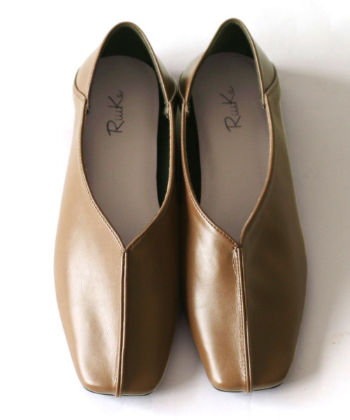 RiiiKa（リーカ）の「【RiiiKa/リーカ】センターステッチシューズ（パンプス・レディース・アイボリー/ブラック/ライトブラウン・LL/L/S/M）」の7枚目の写真