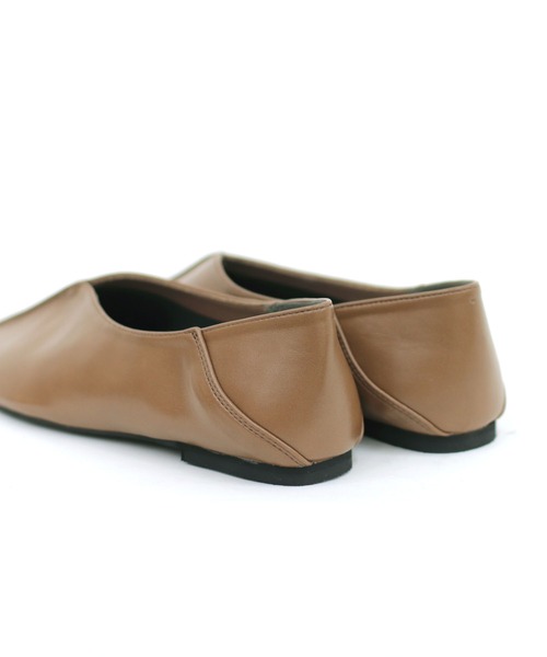 RiiiKa（リーカ）の「【RiiiKa/リーカ】センターステッチシューズ（パンプス・レディース・アイボリー/ブラック/ライトブラウン・LL/L/S/M）」の10枚目の写真