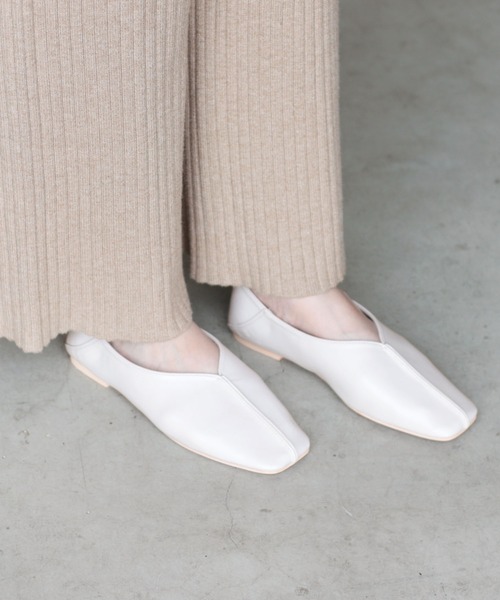 RiiiKa（リーカ）の「【RiiiKa/リーカ】センターステッチシューズ（パンプス・レディース・アイボリー/ブラック/ライトブラウン・LL/L/S/M）」の22枚目の写真