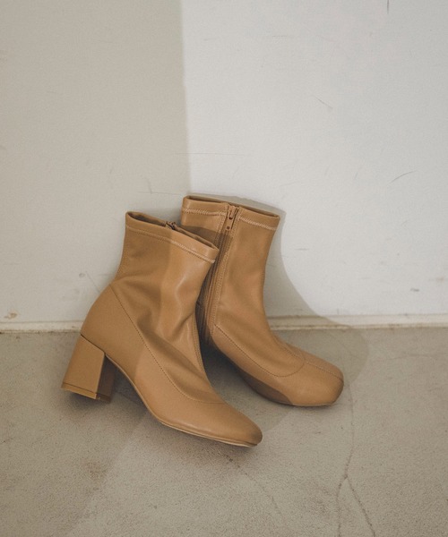 FREE'S MART（フリーズマート）の「◆ストレッチミドルブーツ（ブーツ・レディース・ホワイト/ブラック/ベージュ・MEDIUM/SMALL）」の3枚目の写真