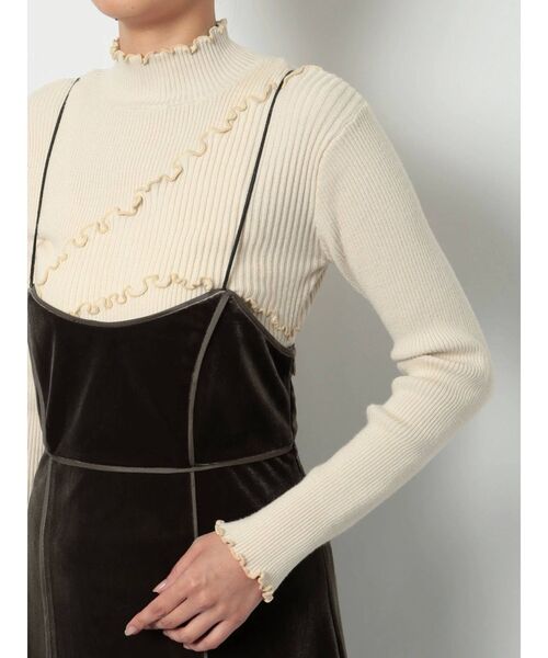 merry jenny(メリージェニー)の「velor camisole one piece(ワンピース・レディース・アイボリー/ブラック/グリーン/ブラウン・FREE)」の9枚目の写真