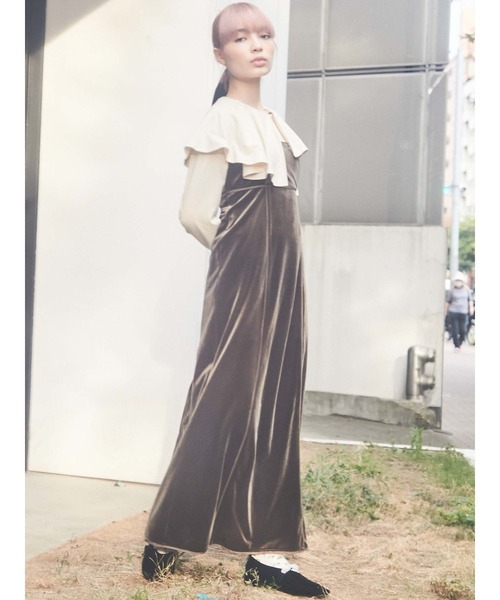 merry jenny(メリージェニー)の「velor camisole one piece(ワンピース・レディース・アイボリー/ブラック/グリーン/ブラウン・FREE)」の3枚目の写真