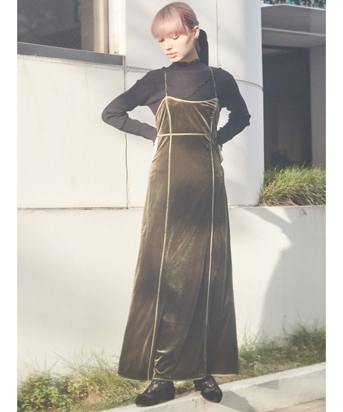 merry jenny(メリージェニー)の「velor camisole one piece(ワンピース・レディース・アイボリー/ブラック/グリーン/ブラウン・FREE)」の4枚目の写真