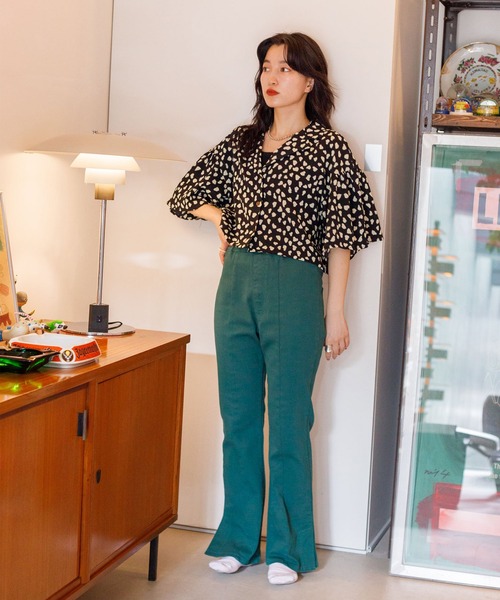 w closet（ダブルクローゼット）の「ミニカウプリント短丈開襟シャツ（シャツ/ブラウス・レディース・ブラック/アイボリー・FREE）」の3枚目の写真