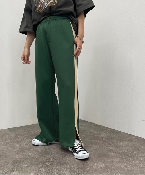 apres jour mignon(アプレジュールミニョン)の「スリット入りラインパンツ【ZOZOTOWN限定アイテム】(その他パンツ・レディース・ダークグリーン/ブラック系その他/ネイビー・SMALL/X-LARGE/MEDIUM)」の3枚目の写真