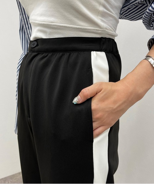 apres jour mignon(アプレジュールミニョン)の「スリット入りラインパンツ【ZOZOTOWN限定アイテム】(その他パンツ・レディース・ダークグリーン/ブラック系その他/ネイビー・SMALL/X-LARGE/MEDIUM)」の8枚目の写真