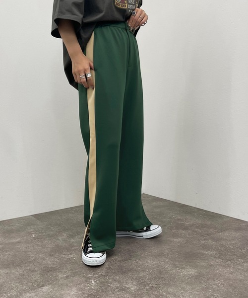 apres jour mignon(アプレジュールミニョン)の「スリット入りラインパンツ【ZOZOTOWN限定アイテム】(その他パンツ・レディース・ダークグリーン/ブラック系その他/ネイビー・SMALL/X-LARGE/MEDIUM)」の5枚目の写真