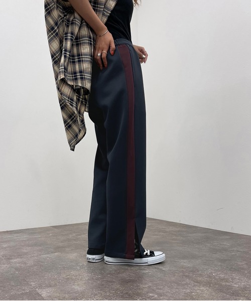 apres jour mignon(アプレジュールミニョン)の「スリット入りラインパンツ【ZOZOTOWN限定アイテム】(その他パンツ・レディース・ダークグリーン/ブラック系その他/ネイビー・SMALL/X-LARGE/MEDIUM)」の19枚目の写真