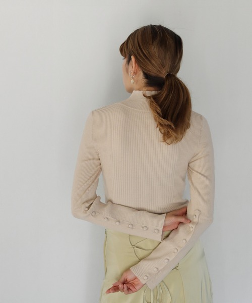 CLEIO（クレイオ）の「【CLEIO】スリットスリーブニット（ニット/セーター・レディース・アイボリー/パープル/テラコッタ・FREE）」の7枚目の写真