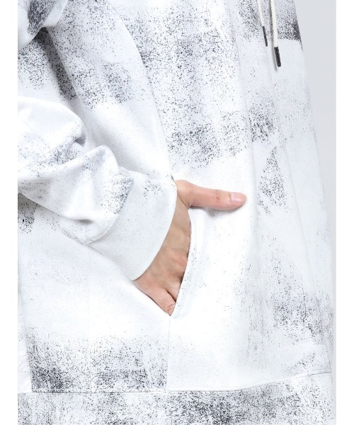 semantic design（セマンティックデザイン）の「＊セマンティックデザイン/semantic design ストレッチ フェイクスエード 斑プリント長袖プルパーカー（パーカー・メンズ・ライトグレー/ホワイト・LARGE/MEDIUM/S/X-LARGE）」の7枚目の写真