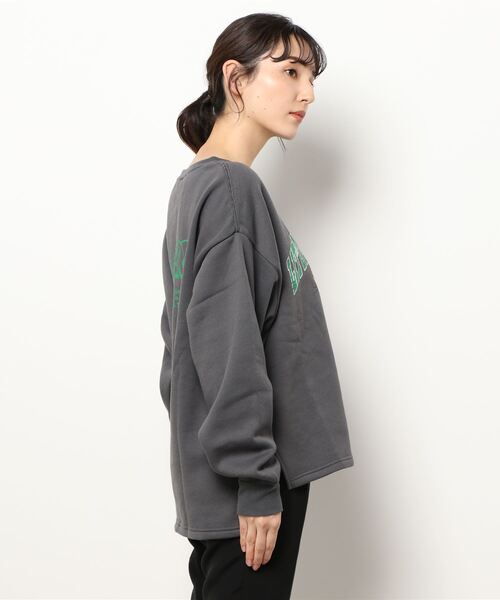 Right-on(ライトオン)の「トムとジェリースウェット(スウェット・レディース・オフホワイト/ダークグレー・M/L/XL)」の3枚目の写真