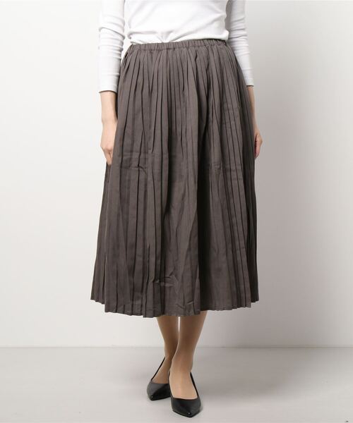 Samansa Mos2（サマンサ モスモス）の「柄アソート細プリーツスカート（スカート・レディース・ベージュ/レッド/イエロー/ブルー/チャコール・ﾌﾘ-）」の10枚目の写真