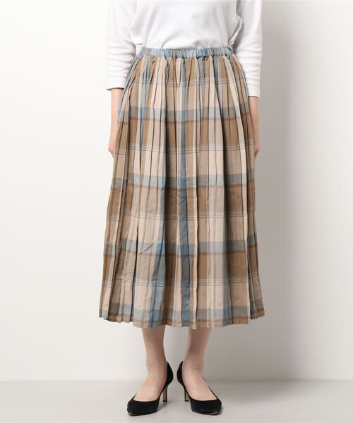 Samansa Mos2（サマンサ モスモス）の「柄アソート細プリーツスカート（スカート・レディース・ベージュ/レッド/イエロー/ブルー/チャコール・ﾌﾘ-）」の6枚目の写真