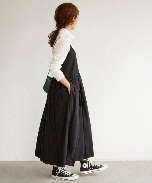 SLOBE IENA(スローブイエナ)の「タフタタックギャザーキャミワンピース【手洗い可能】◆(ワンピース・レディース・ブラック/グレー・FREE)」の3枚目の写真