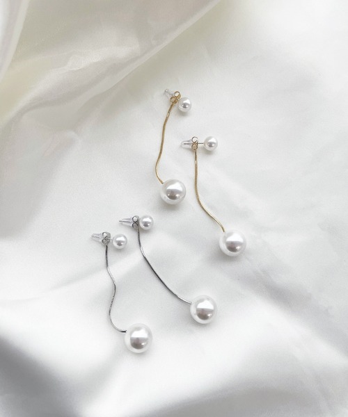 kutir（クティール）の「【2WAY】パールチェーンピアス（ピアス（両耳用）・レディース・シルバー/ゴールド・FREE）」の2枚目の写真