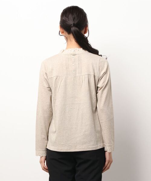 Samansa Mos2（サマンサ モスモス）の「スタンド襟レースカットソー（Tシャツ/カットソー・レディース・ブラック/ベージュ/オフホワイト・ﾌﾘ-）」の4枚目の写真