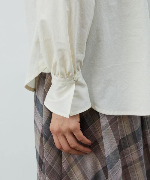 LOISIR（ロワズィール）の「フレアーカフスシャツ（シャツ/ブラウス・レディース・アイボリー/チェック・FREE）」の22枚目の写真