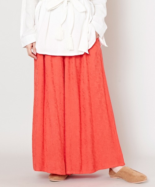 チャイハネ（チャイハネ）の「【チャイハネ】ボタニカル柄ジャカードワイドパンツ（その他パンツ・レディース・ブラック/ベージュ/パープル/レッド/グリーン/グレー/イエロー/オレンジ/ターコイズブルー・FREE）」の9枚目の写真