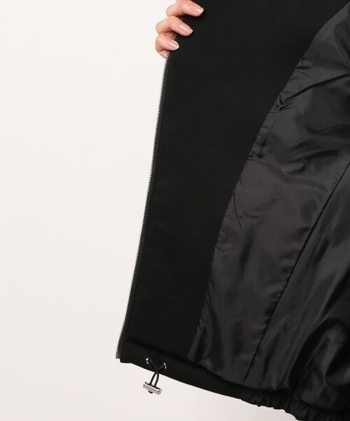 LUGIVA（ルギヴァ）の「ダンボールニットｘキルトダウンジャケット（ダウンジャケット/コート・レディース・ブラック/ブラウン/グレー・M）」の19枚目の写真