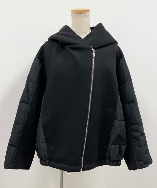 LUGIVA（ルギヴァ）の「ダンボールニットｘキルトダウンジャケット（ダウンジャケット/コート・レディース・ブラック/ブラウン/グレー・M）」の4枚目の写真