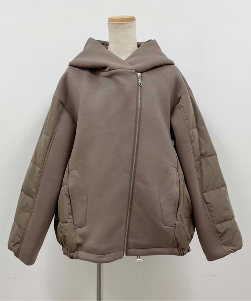 LUGIVA（ルギヴァ）の「ダンボールニットｘキルトダウンジャケット（ダウンジャケット/コート・レディース・ブラック/ブラウン/グレー・M）」の5枚目の写真