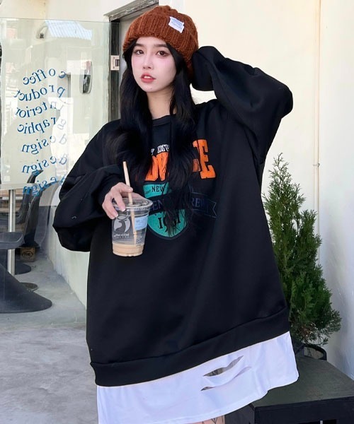 BASQUE magenta（バスクマゼンタ）の「REDVILLE LOGO CREW NECK SWEAT SHIRTS /ビッグシルエット カレッジロゴ プルオーバー スウェットシャツ（スウェット・レディース・ブラウン/グレー/ブルー/ダークグレー/ブラック/クリーム・FREE）」の8枚目の写真