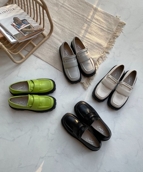 AS KNOW AS plus（アズノゥアズプラス）の「厚底スクエアローファー（ローファー・レディース・ブラック/グレー/ライム/アイボリー・M/L）」の10枚目の写真