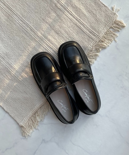 AS KNOW AS plus（アズノゥアズプラス）の「厚底スクエアローファー（ローファー・レディース・ブラック/グレー/ライム/アイボリー・M/L）」の11枚目の写真