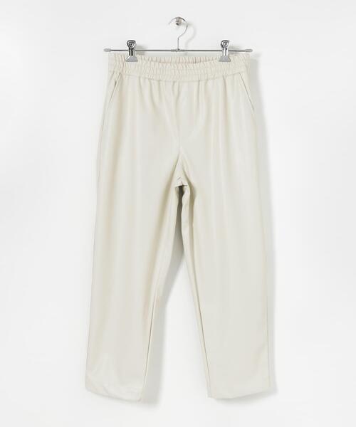 ITEMS URBANRESEARCH(アイテムズ アーバンリサーチ)の「ヴィーガンレザー イージーパンツ(その他パンツ・メンズ・ブラック/グレー/オフホワイト・MEDIUM/LARGE)」の8枚目の写真