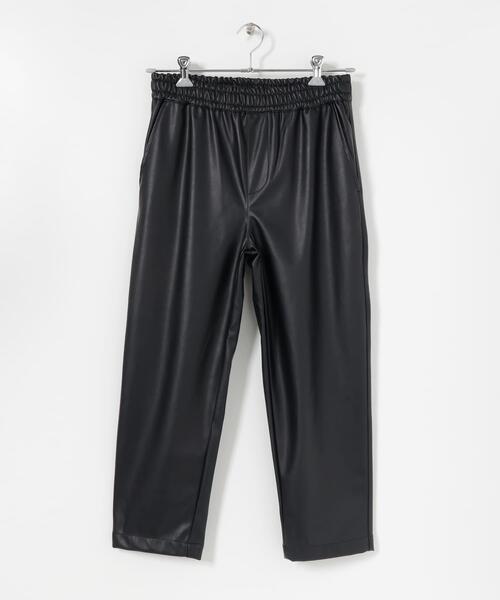 ITEMS URBANRESEARCH(アイテムズ アーバンリサーチ)の「ヴィーガンレザー イージーパンツ(その他パンツ・メンズ・ブラック/グレー/オフホワイト・MEDIUM/LARGE)」の4枚目の写真