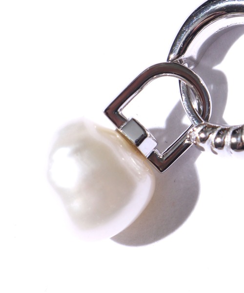 MARIA BLACK（マリアブラック）の「MARIA BLACK/マリアブラック SAMBA HUGGIE SILVER HP バロックパール 片耳用（ピアス（両耳用）・レディース・シルバー・ONE SIZE）」の9枚目の写真