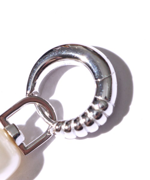 MARIA BLACK（マリアブラック）の「MARIA BLACK/マリアブラック SAMBA HUGGIE SILVER HP バロックパール 片耳用（ピアス（両耳用）・レディース・シルバー・ONE SIZE）」の2枚目の写真