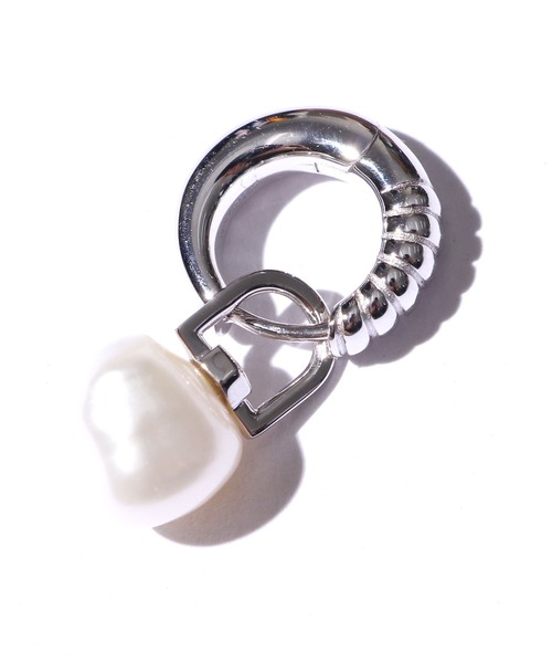 MARIA BLACK（マリアブラック）の「MARIA BLACK/マリアブラック SAMBA HUGGIE SILVER HP バロックパール 片耳用（ピアス（両耳用）・レディース・シルバー・ONE SIZE）」の3枚目の写真