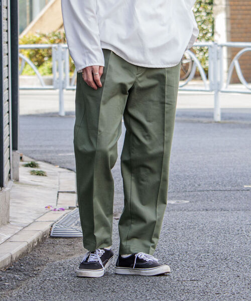 GLOSTER（グロスター）の「【GLOSTER/グロスター】ワンタックトラウザーズ（その他パンツ・メンズ・ベージュ/オリーブ/インディゴブルー・MEDIUM/LARGE）」の2枚目の写真