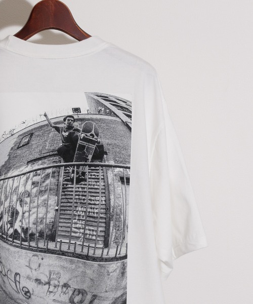 JANESMITH(ジェーンスミス)の「JANESMITH ジェーンスミス / ANTHONY IN BROOKLYN SHORT SLEEVE T-SHIRT グラフィックプリントビッグシルエットTシャツ / 22WCT-#456S-MO(Tシャツ/カットソー・レディース・ホワイト/ブラック・SMALL/MEDIUM/LARGE/X-LARGE)」の9枚目の写真