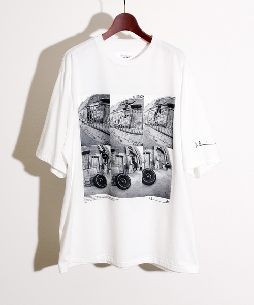 JANESMITH(ジェーンスミス)の「JANESMITH ジェーンスミス / ANTHONY IN BROOKLYN SHORT SLEEVE T-SHIRT グラフィックプリントビッグシルエットTシャツ / 22WCT-#456S-MO(Tシャツ/カットソー・レディース・ホワイト/ブラック・SMALL/MEDIUM/LARGE/X-LARGE)」の14枚目の写真