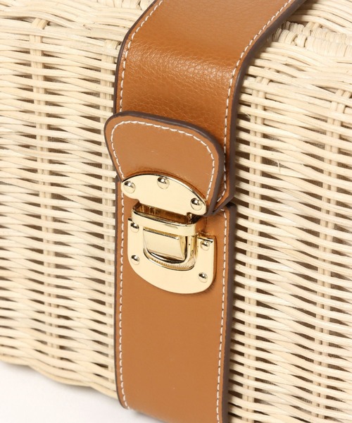 Andemiu（アンデミュウ）の「ラタンスクエアショルダー277890（ショルダーバッグ・レディース・ブラック/オフホワイト・FREE）」の21枚目の写真