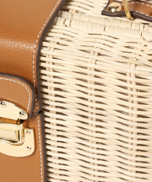 Andemiu（アンデミュウ）の「ラタンスクエアショルダー277890（ショルダーバッグ・レディース・ブラック/オフホワイト・FREE）」の12枚目の写真