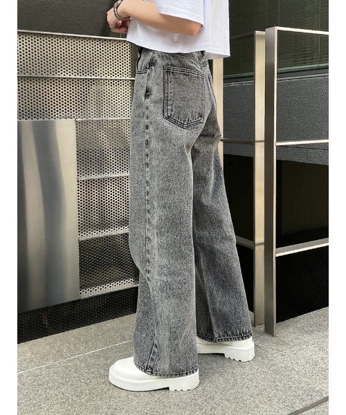 ENVYM(アンビー)の「ハイウエストデニムPT(デニムパンツ・レディース・ブラック/ブルー・S/M)」の4枚目の写真