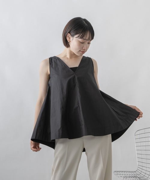 mebole(メボレ)の「Vネックノースリーブトップス(シャツ/ブラウス・レディース・ブラック/ホワイト・FREE)」の10枚目の写真