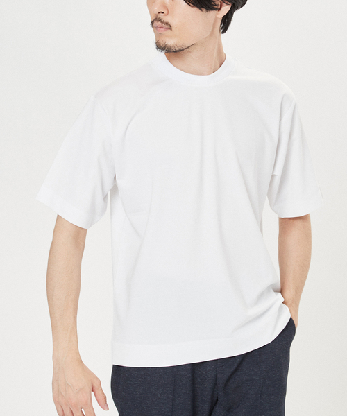 EDIFICE(エディフィス)の「ジャガードネック Tシャツ(Tシャツ/カットソー・メンズ・ホワイト/ブラック/ベージュ/モスグリーン/ホワイト系その他/ブラウン系その他・MEDIUM/LARGE)」の1枚目の写真