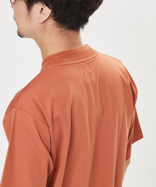 EDIFICE(エディフィス)の「ジャガードネック Tシャツ(Tシャツ/カットソー・メンズ・ホワイト/ブラック/ベージュ/モスグリーン/ホワイト系その他/ブラウン系その他・MEDIUM/LARGE)」の12枚目の写真