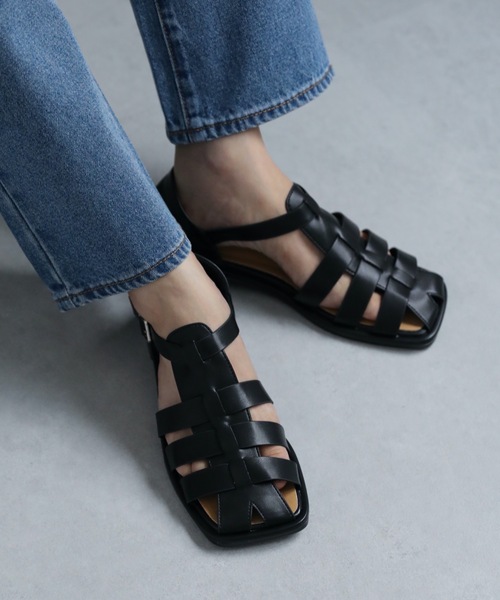 ap retro(アプレトロ)の「グルカサンダル(サンダル・レディース・ブラック/アイボリー・MEDIUM/LARGE)」の8枚目の写真