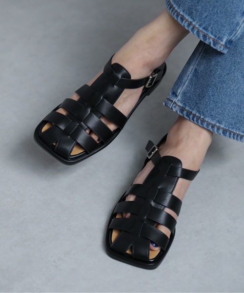 ap retro(アプレトロ)の「グルカサンダル(サンダル・レディース・ブラック/アイボリー・MEDIUM/LARGE)」の9枚目の写真