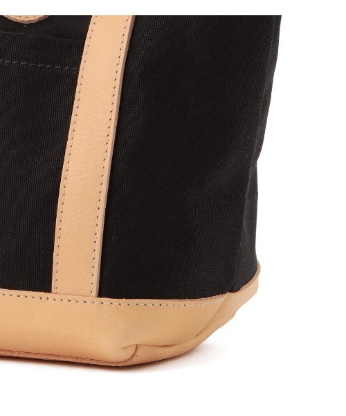 IL BISONTE（イルビゾンテ）の「ILBISONTE / CANVAS x LEATHER / TOTEBAG（トートバッグ・レディース・ブラック系その他/ブラック/ブラックミックス/その他2・FREE）」の11枚目の写真
