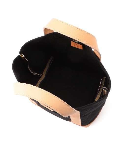 IL BISONTE（イルビゾンテ）の「ILBISONTE / CANVAS x LEATHER / TOTEBAG（トートバッグ・レディース・ブラック系その他/ブラック/ブラックミックス/その他2・FREE）」の12枚目の写真