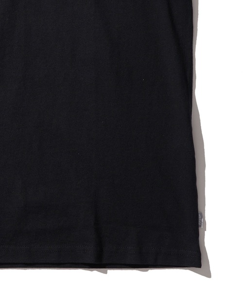 Levi's(リーバイス)の「Levi's/リーバイス SILVERTAB リラックスフィット Tシャツ STAR ブラック(Tシャツ/カットソー・メンズ・マルチ・M/XL/L/S)」の2枚目の写真